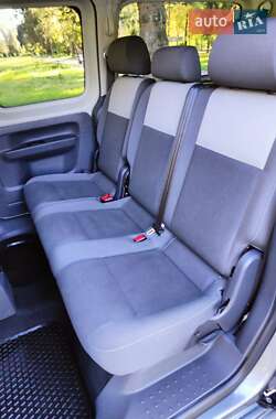 Минивэн Volkswagen Caddy 2011 в 