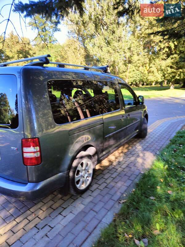 Мінівен Volkswagen Caddy 2011 в Чорткові