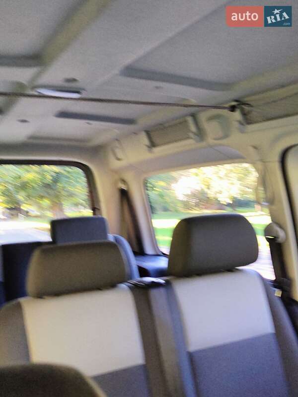 Мінівен Volkswagen Caddy 2011 в Чорткові