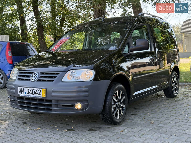 Минивэн Volkswagen Caddy 2005 в Черновцах