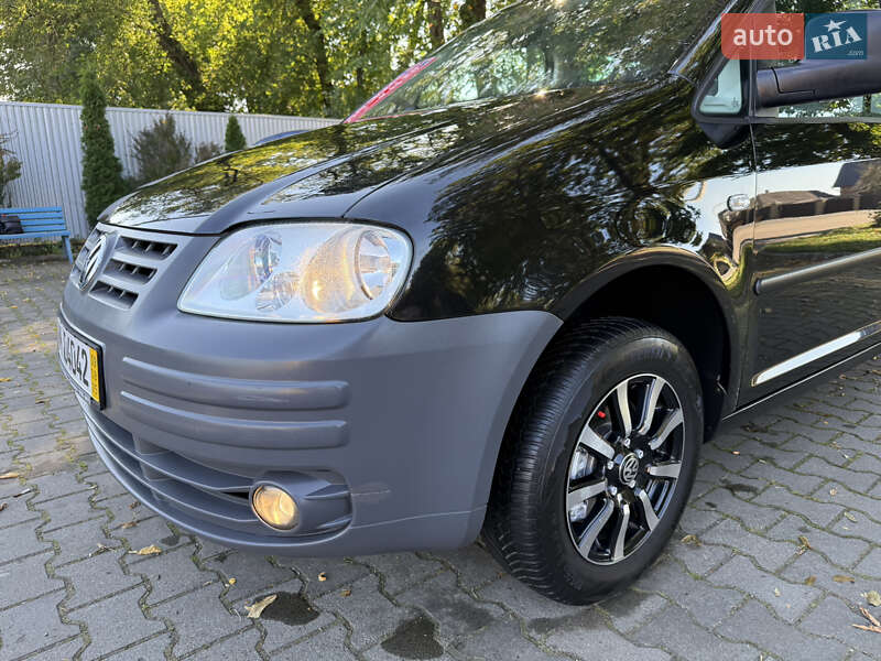 Минивэн Volkswagen Caddy 2005 в Черновцах
