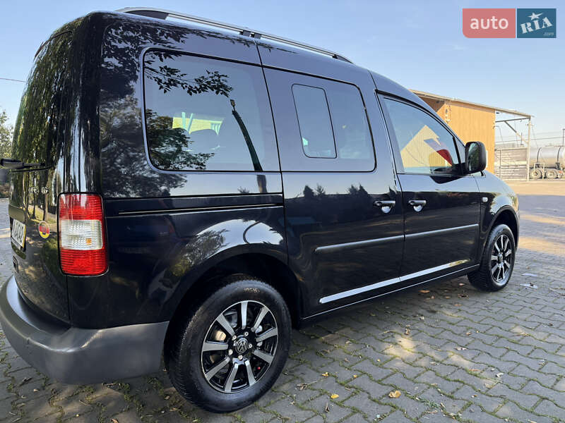 Минивэн Volkswagen Caddy 2005 в Черновцах