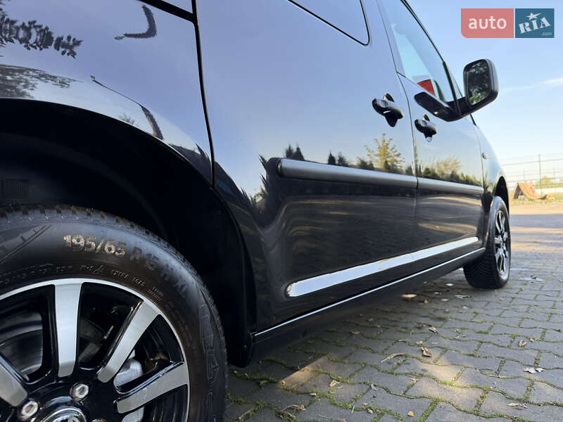 Минивэн Volkswagen Caddy 2005 в Черновцах