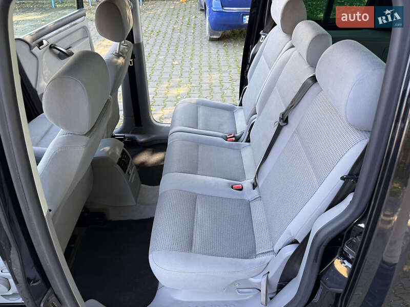 Минивэн Volkswagen Caddy 2005 в Черновцах