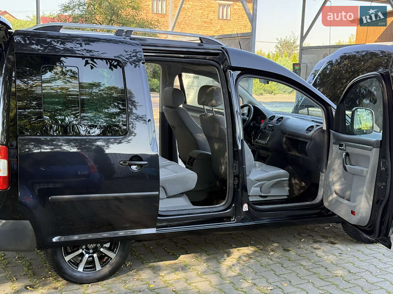 Минивэн Volkswagen Caddy 2005 в Черновцах
