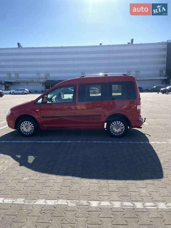 Минивэн Volkswagen Caddy 2007 в Житомире