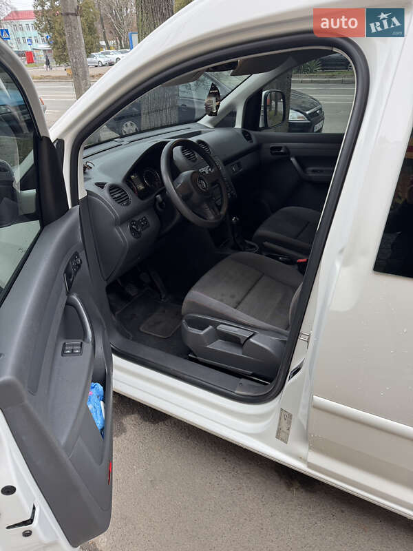 Минивэн Volkswagen Caddy 2011 в Ровно