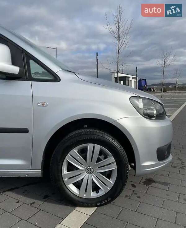 Минивэн Volkswagen Caddy 2012 в Виноградове