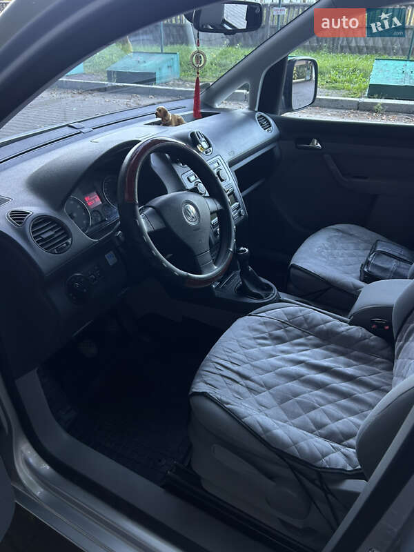 Минивэн Volkswagen Caddy 2009 в Виннице
