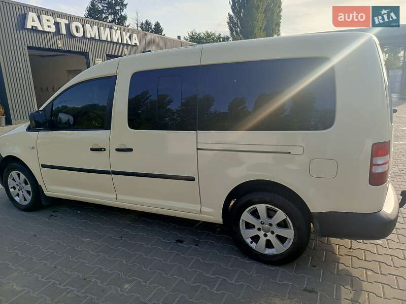 Минивэн Volkswagen Caddy 2015 в Хмельнике