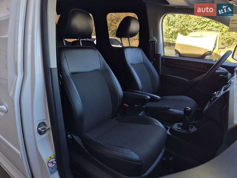 Минивэн Volkswagen Caddy 2017 в Бердичеве