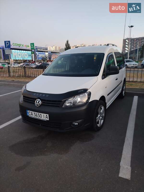 Мінівен Volkswagen Caddy 2011 в Києві