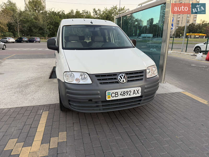 Вантажопасажирський фургон Volkswagen Caddy 2007 в Києві