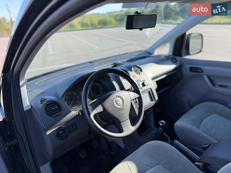Минивэн Volkswagen Caddy 2008 в Ровно