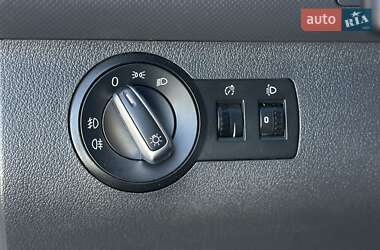 Грузовой фургон Volkswagen Caddy 2012 в 