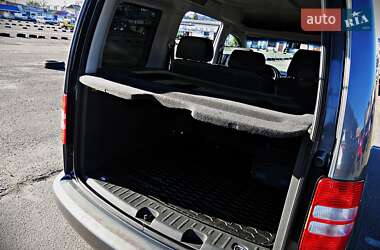 Минивэн Volkswagen Caddy 2011 в 