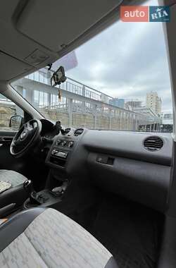 Минивэн Volkswagen Caddy 2013 в 