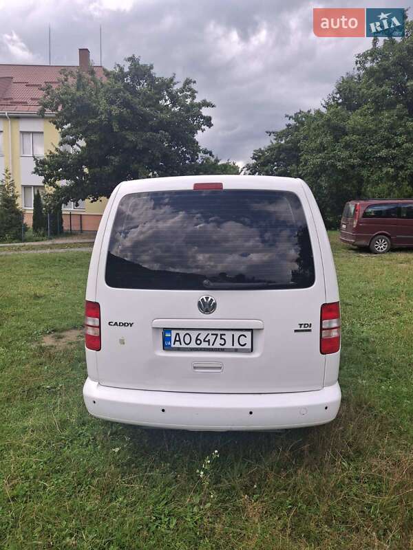 Минивэн Volkswagen Caddy 2013 в Ужгороде