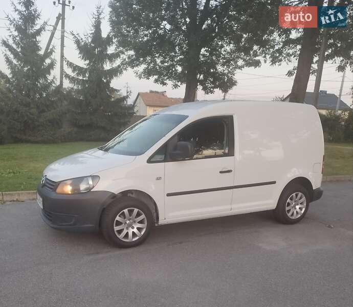 Грузовой фургон Volkswagen Caddy 2013 в Виннице