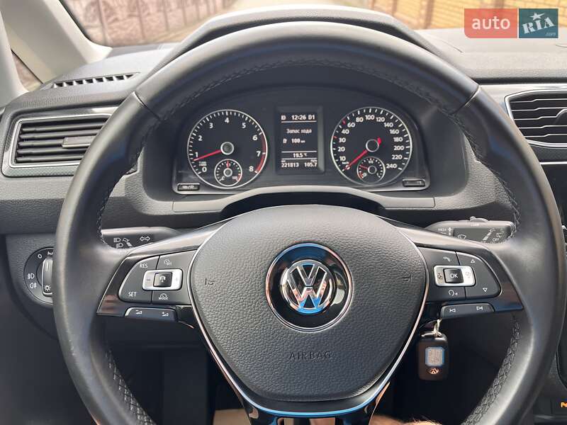 Минивэн Volkswagen Caddy 2016 в Луцке