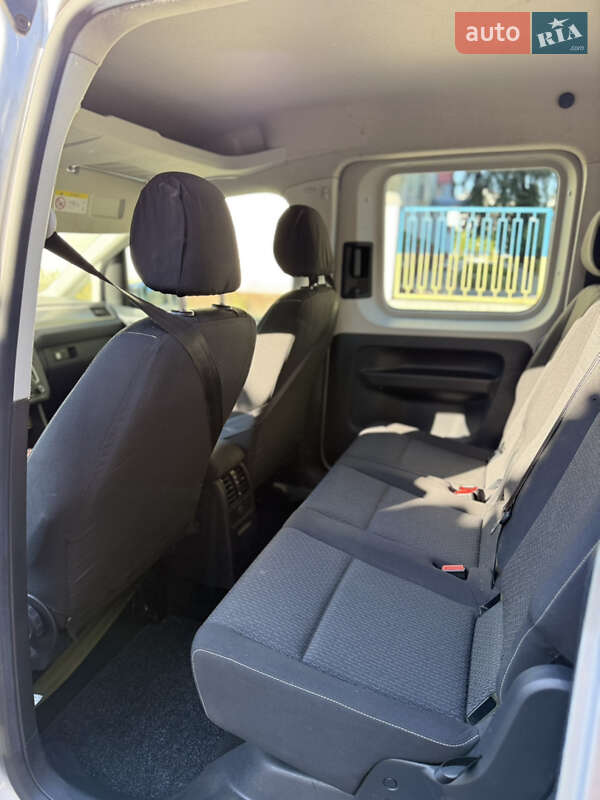 Минивэн Volkswagen Caddy 2017 в Черновцах