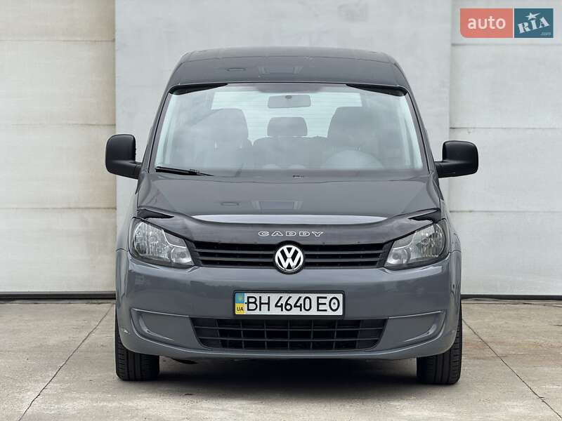 Минивэн Volkswagen Caddy 2011 в Сарнах