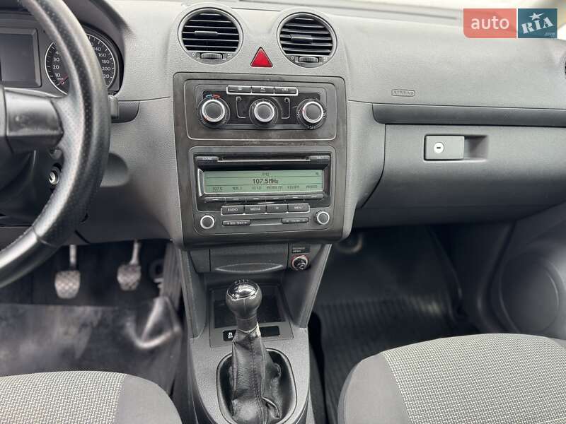 Минивэн Volkswagen Caddy 2011 в Сарнах
