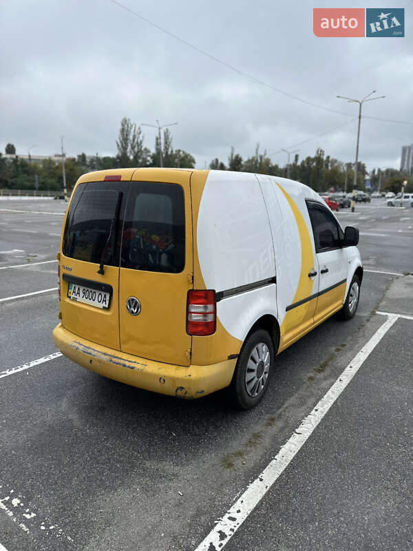 Грузовой фургон Volkswagen Caddy 2012 в Киеве