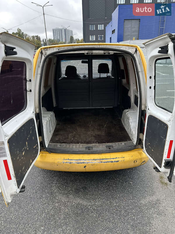 Грузовой фургон Volkswagen Caddy 2012 в Киеве