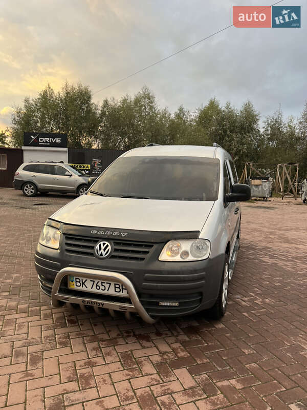 Минивэн Volkswagen Caddy 2009 в Ровно