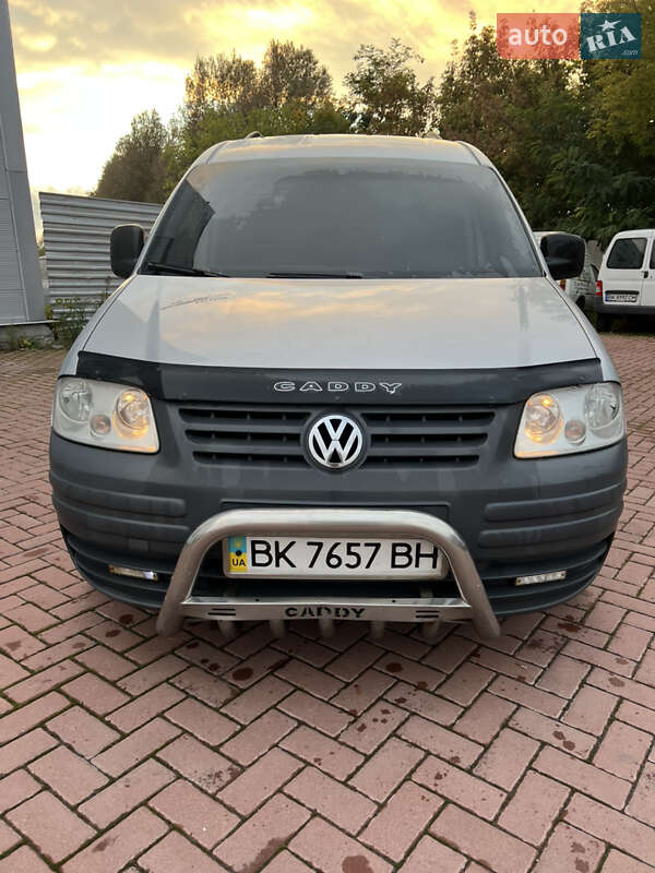 Минивэн Volkswagen Caddy 2009 в Ровно