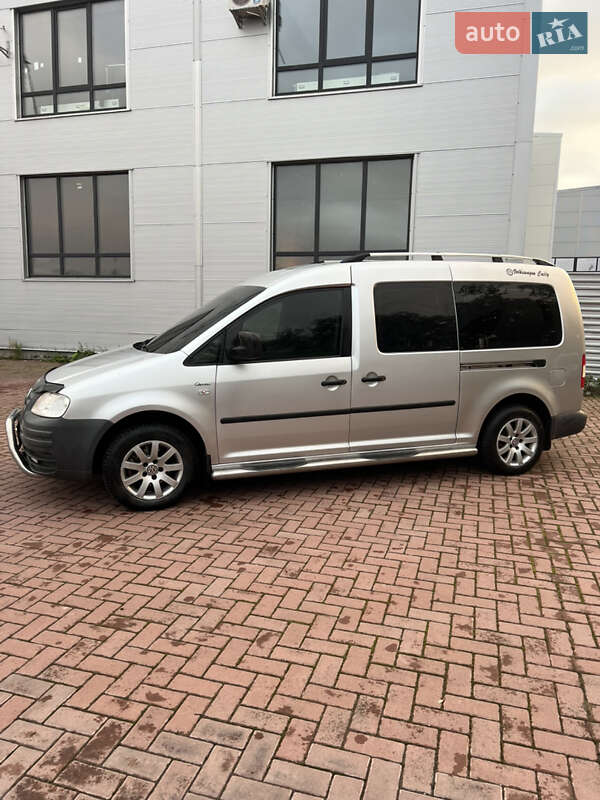 Минивэн Volkswagen Caddy 2009 в Ровно