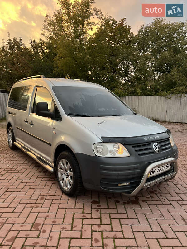 Минивэн Volkswagen Caddy 2009 в Ровно