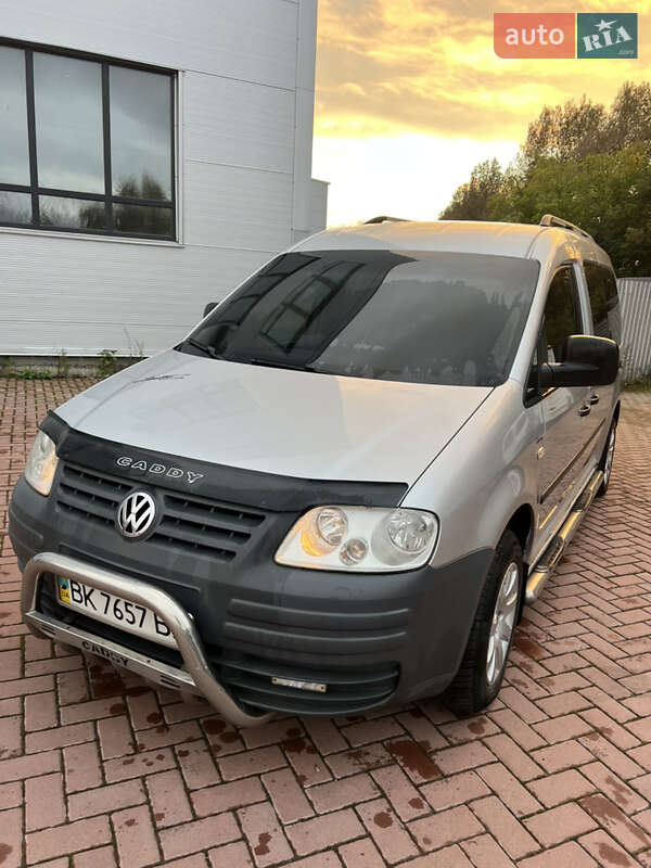 Минивэн Volkswagen Caddy 2009 в Ровно