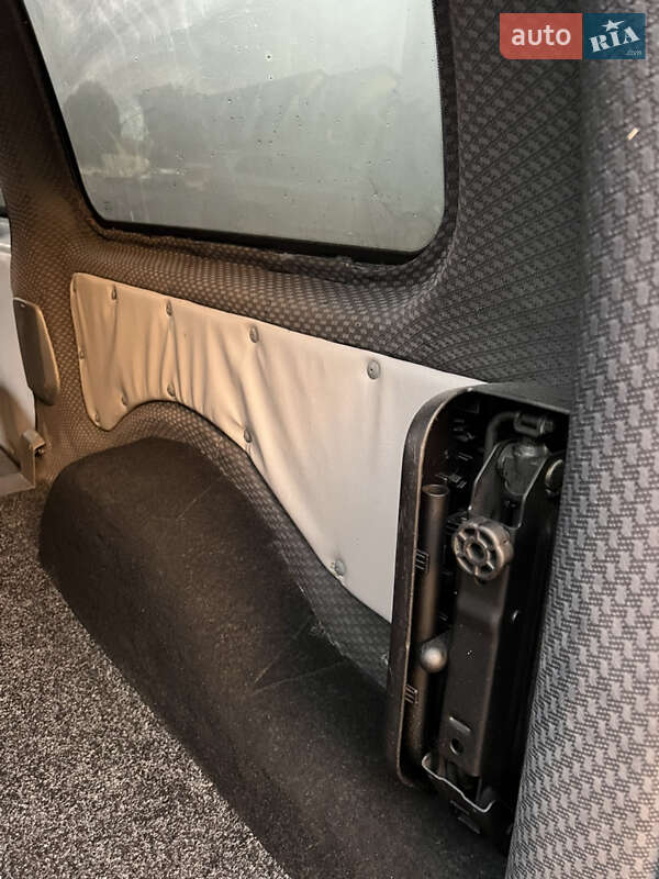 Минивэн Volkswagen Caddy 2009 в Ровно