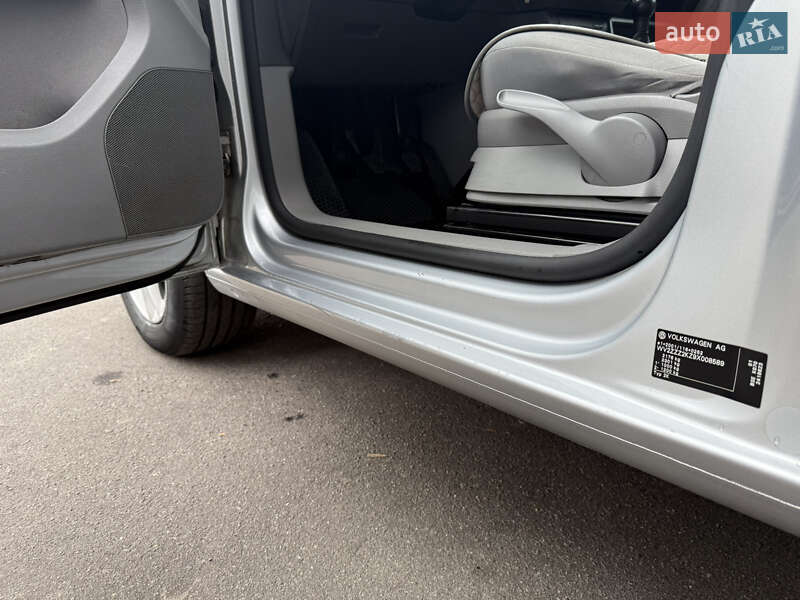 Минивэн Volkswagen Caddy 2008 в Хмельницком