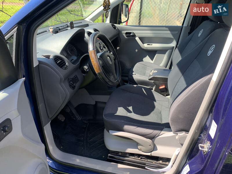 Минивэн Volkswagen Caddy 2007 в Болехове