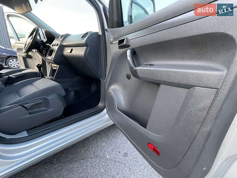 Минивэн Volkswagen Caddy 2011 в Солотвине фото 29 Минивэн Volkswagen Caddy 2011 в Солотвине