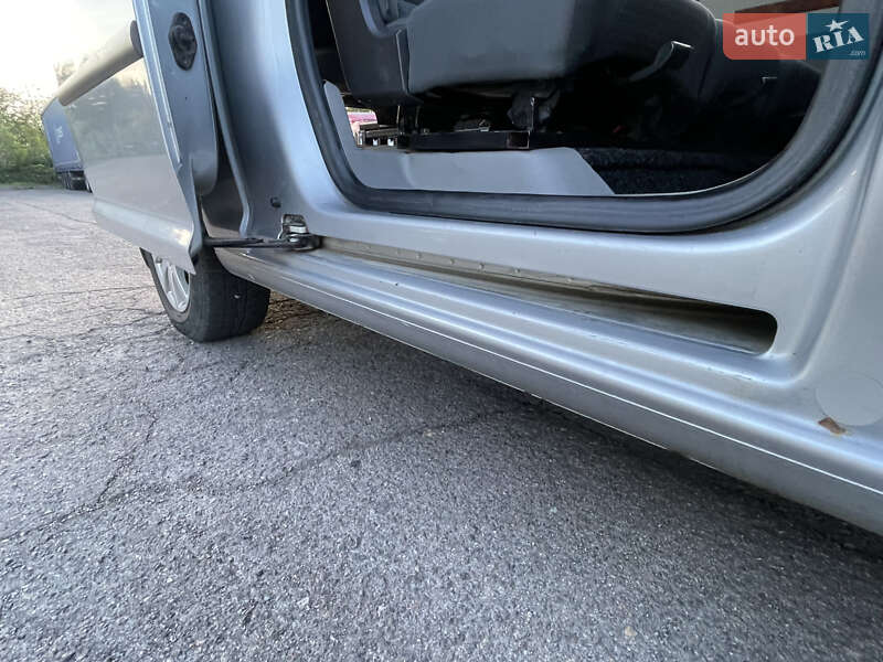 Минивэн Volkswagen Caddy 2011 в Солотвине фото 31 Минивэн Volkswagen Caddy 2011 в Солотвине