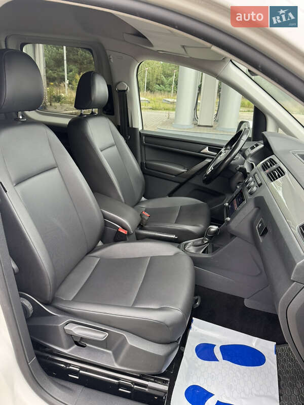 Минивэн Volkswagen Caddy 2016 в Львове