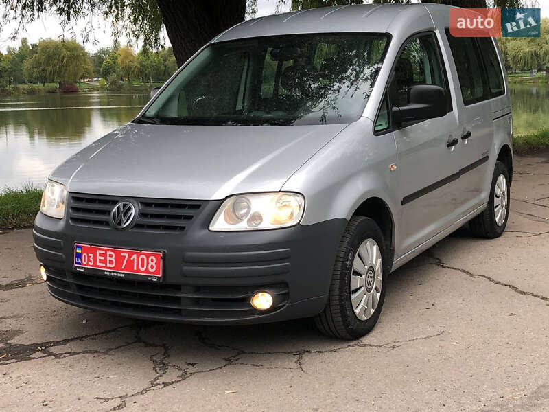 Минивэн Volkswagen Caddy 2010 в Ровно