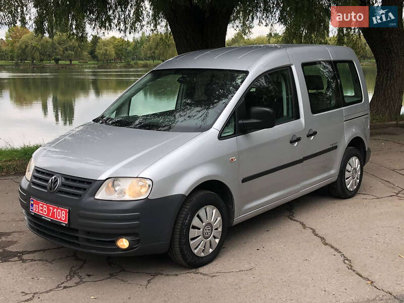 Минивэн Volkswagen Caddy 2010 в Ровно