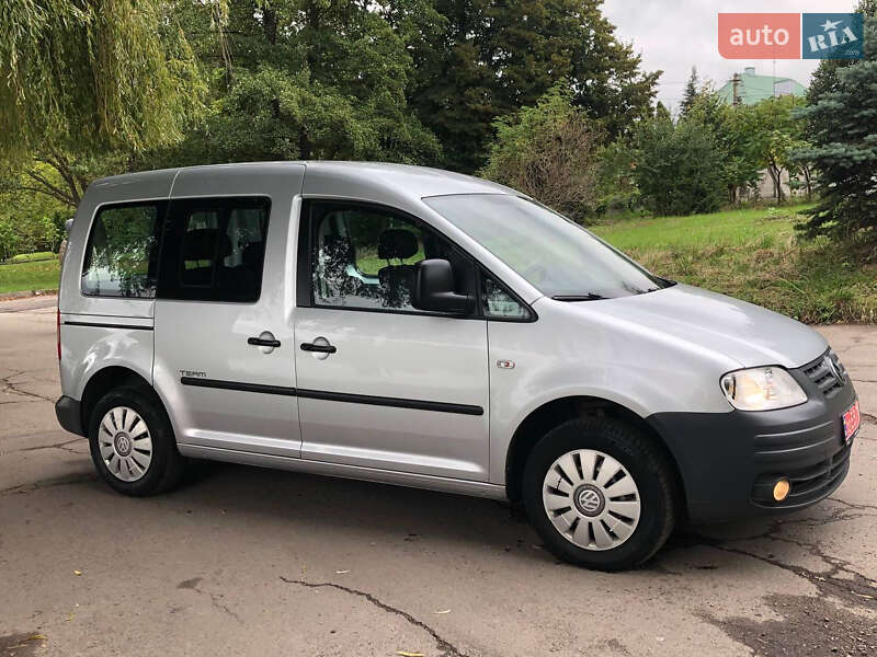 Минивэн Volkswagen Caddy 2010 в Ровно