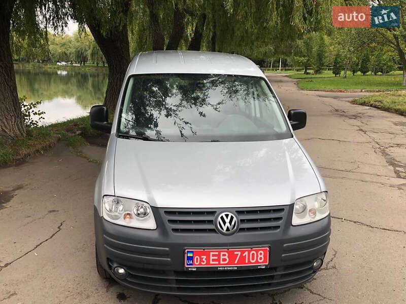 Минивэн Volkswagen Caddy 2010 в Ровно