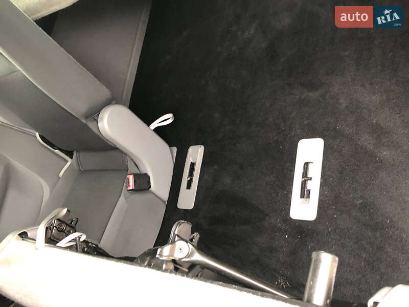 Минивэн Volkswagen Caddy 2010 в Ровно