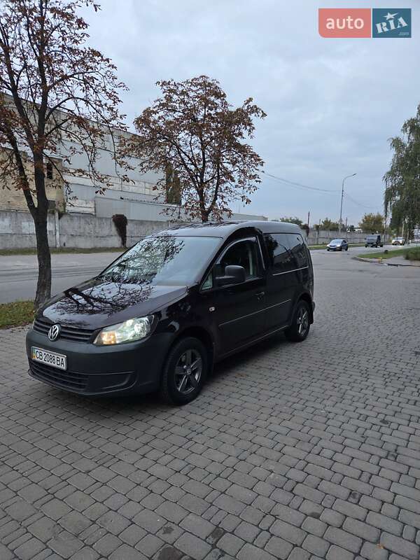 Минивэн Volkswagen Caddy 2012 в Киеве