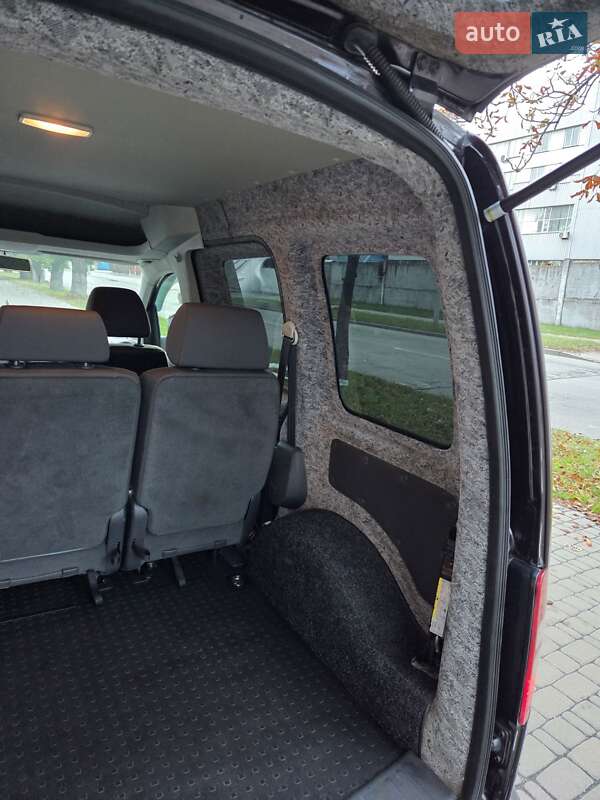 Минивэн Volkswagen Caddy 2012 в Киеве