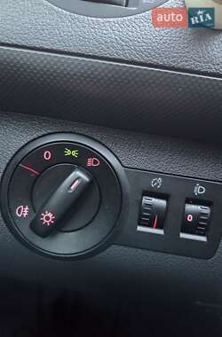 Минивэн Volkswagen Caddy 2012 в 