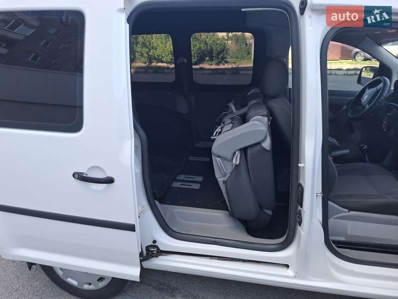 Мінівен Volkswagen Caddy 2009 в Харкові