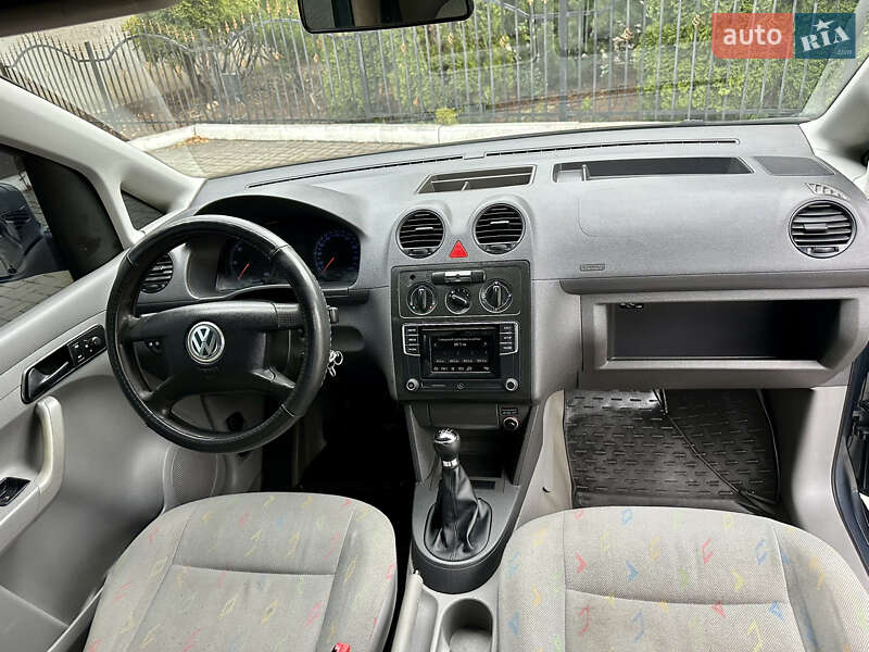 Минивэн Volkswagen Caddy 2004 в Кропивницком